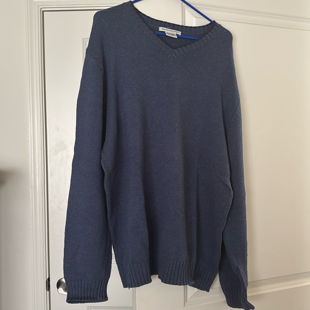 Men’s V Neck Sweater